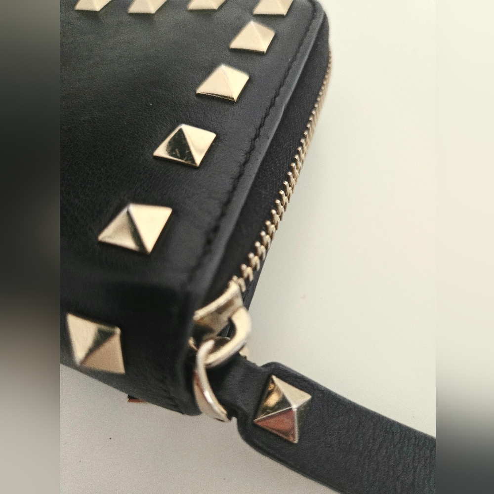 Authentic VALENTINO Garavani Rockstud Bifold Compact Wallet Card Holder Clutch - Picture 11 of 15